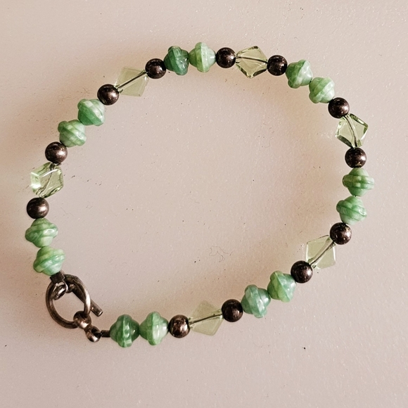 Pair of Vintage Beaded Bracelets - Picture 3 of 3